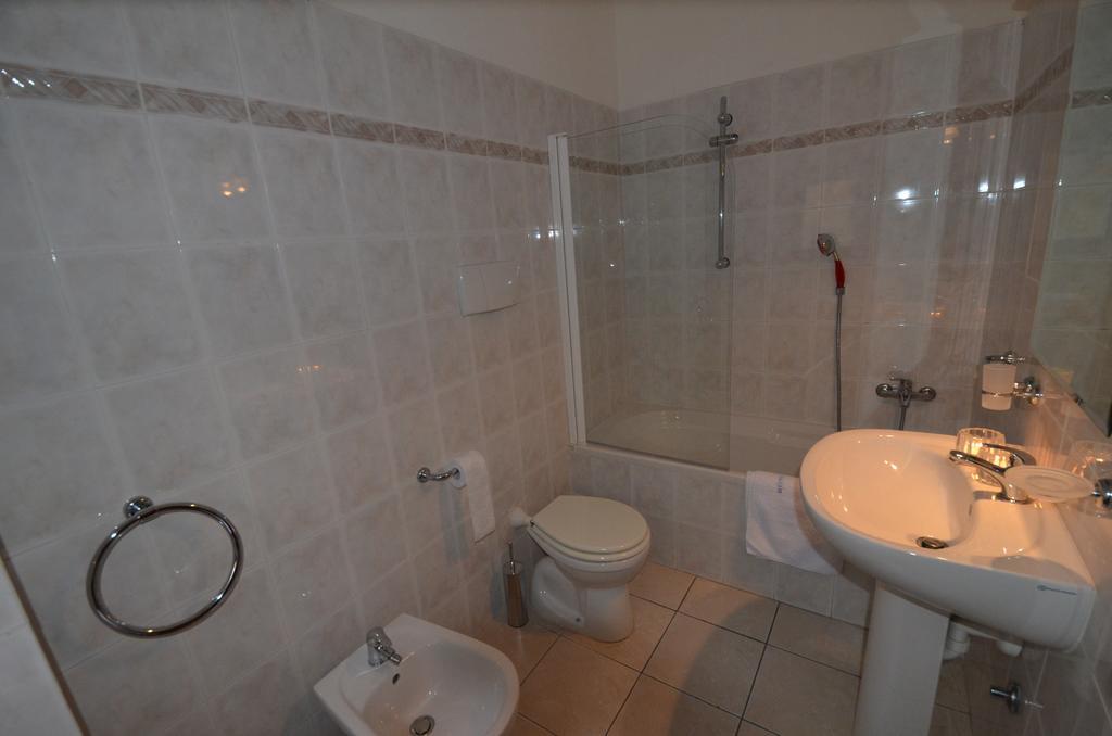 Lake Como View Apartement Allegro Acquaseria Δωμάτιο φωτογραφία